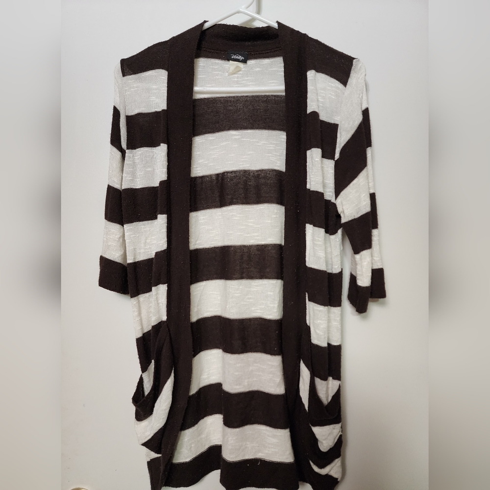 Vanity Quarter Sleeve Cardigan